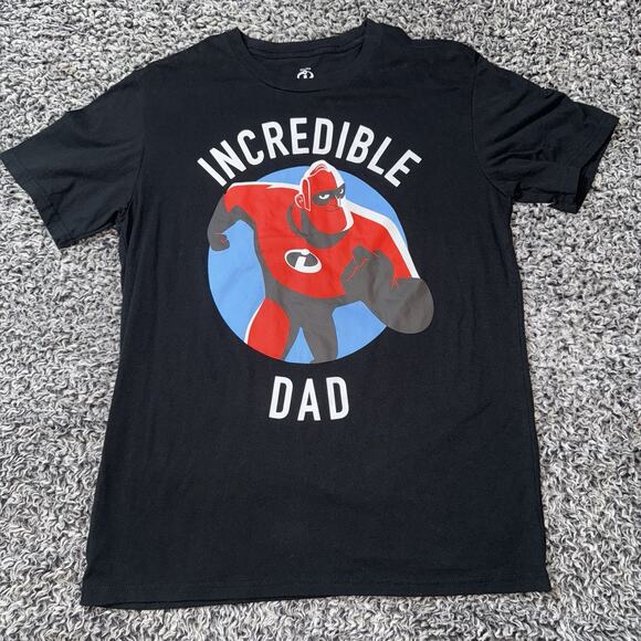 INCREDIBLE DAD Black Graphic Short Sleeve T-Shirt NEW the incredibles Medium - Picture 1 of 5